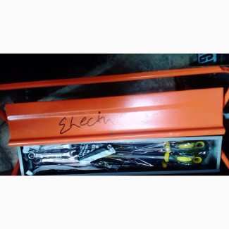 Tools Bus