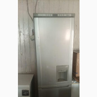 Tokunbo SAMSUNG Refrigerator With Water Dispenser