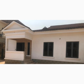 5bdrm Bungalow in Enugu for sale