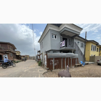Showroom for Rent in Iyana Agbaje. Challenge Area Ibadan