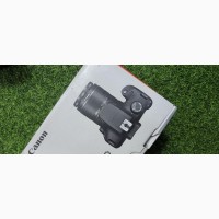 Canon E0S 4000D Camera with Extra Lens