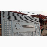 Circle Croam Design Sliding Gate