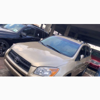 Toyota RAV4 2010 Gold