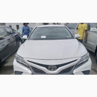 Toyota Camry SE FWD 2018 White - Foreign Used