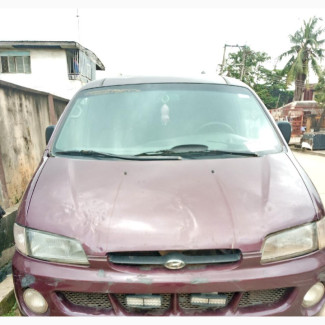 Hyundai H-100 2004 Red
