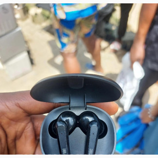 Original JBL Earbud