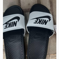 Nike Benassi