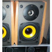 Edifier Monitor It1000