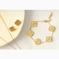 Fashion Jewelry Vca Set (Chain, Earrings, Bracelet)