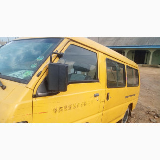 Mitsubishi L300 1987 Yellow