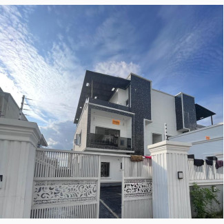 4bdrm Duplex in Life C for sale