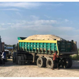 30 Ton 3/4#039;#039; or No.4 {25.35} Granite Chippings