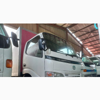 Toyota Dyna 100 Container Body With 2RZ Petrol Engine 4tyres
