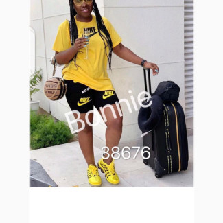 Ladies Sporty Short And Top