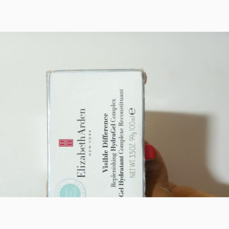 Elizabeth Arden Visible Difference
Refining Moisture Cream