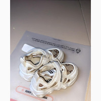 Lightening Sneakers