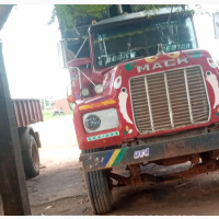 Mack Truck, 10 Tiyer 20 Tones