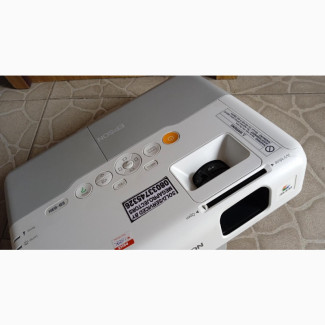 Epson EB93H Projector - Perfect for Office and Classroom
