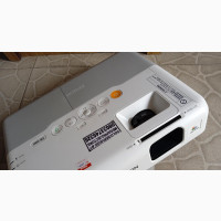 Epson EB93H Projector - Perfect for Office and Classroom
