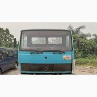 2000 Mercedes Benz Truck