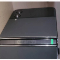 Samsung Galaxy Z Flip4 128 GB Gray
