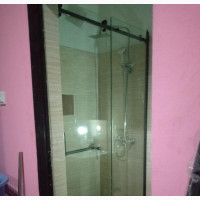 Shower Cubicle With 10mm CNG