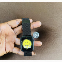 Apple Watch Series 4 / 44mm - Excellent Condition