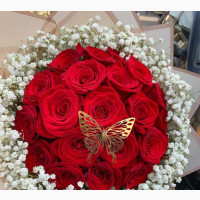 20 Stems Red Roses With Gypso