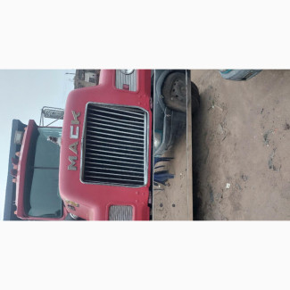 Mack Tipper R Model 10 Hole
