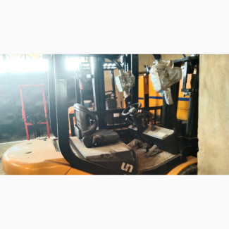 UN 3ton Heavy Duty Forklift
