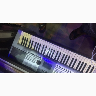 Yamaha PSR-E403 Portable Keyboard. 100% Tested and Working