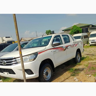 Toyota Hilux 2019 White