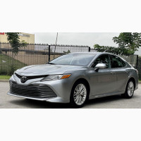 Toyota Camry XLE 2021 Silver