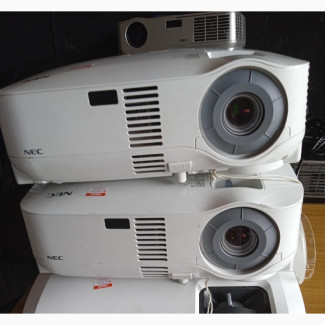 Quality Projector and Screen for Rent for Your Occasion