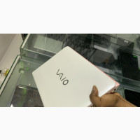 Laptop Sony VAIO SVE15113EN 4GB Intel Core I3 HDD 320GB