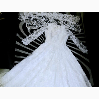 Beautiful White Wedding Gown, Also for Any Occassions