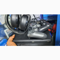 Playstation 4 + 12 Games + 2 Pads + Headset