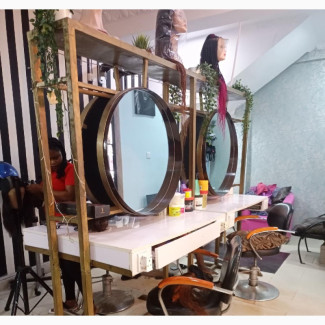 Salon Work Station Without Mirrors. 4in 1