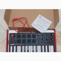 AKAI Advanced Portable Mobile MIDI Keyboard Controller