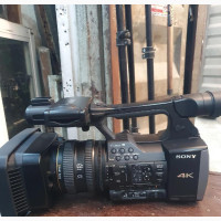 Sony FDR-AX1