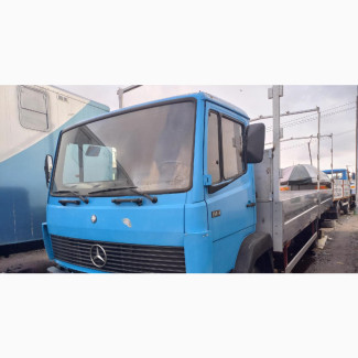 Mercedes Pickup 25ft 6tyres in Blue Color