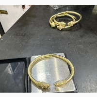 Stylish 18K Gold Bangles for Men