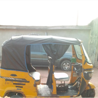 TVS King Deluxe Plus iTouch Start 2020 Yellow