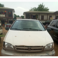 Toyota Sienna 1999 White
