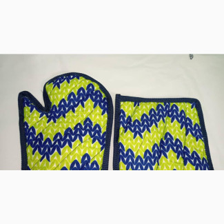 Kitchen Glove And Towel