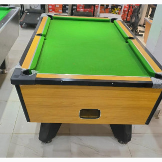 7ft Marble and Coin With Green Felt + Coins
