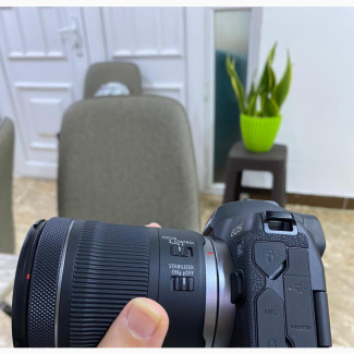 Canon R With Rf 24-105 F4