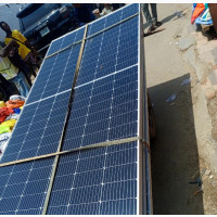144cells 600watt Canadian Mono Panels