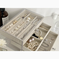 Luxurious and Stylish Jewelry Box