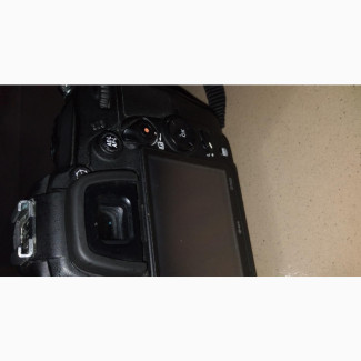 Nikon D7000 With 18-105mm Lens